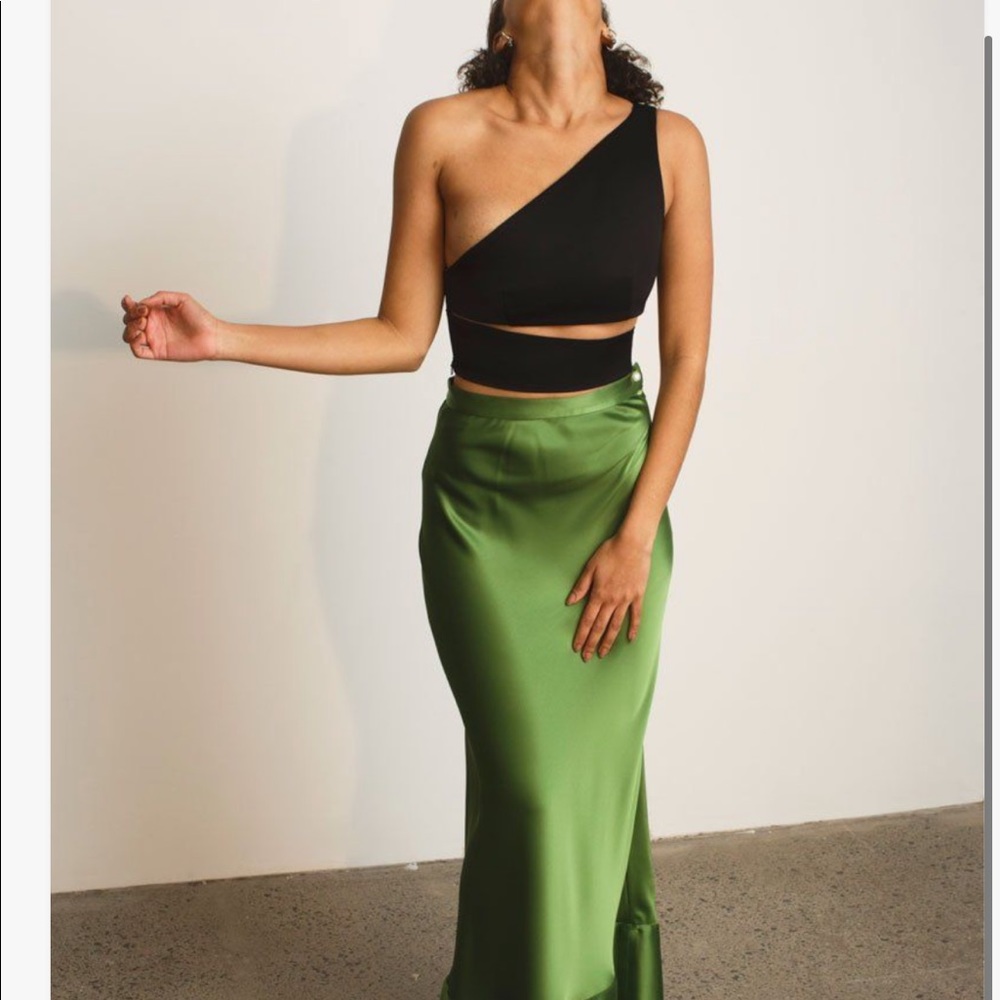 Paris Georgia Black Silk Eloise One Shoulder Top